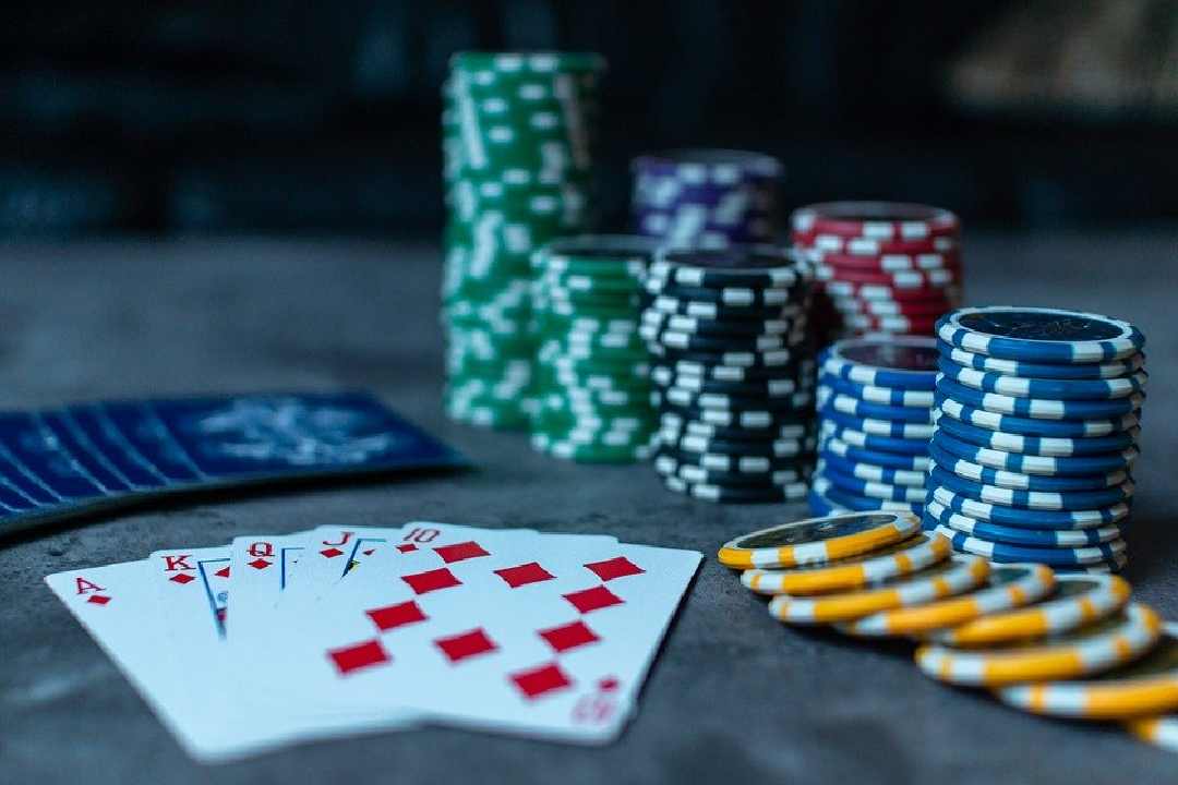 Poker - game bài đáng trải nghiệm tại Top Diamond Casino 